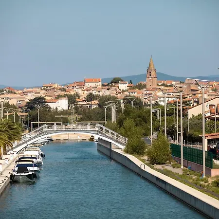 Apartment Appart' Au Port Frejus